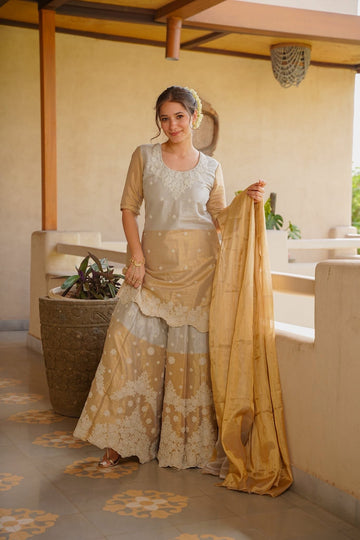 Trevanshika Elegant Kurta Set