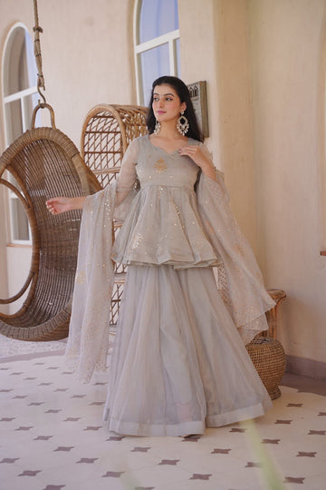 Aahinika Glam Festive Kurta Set