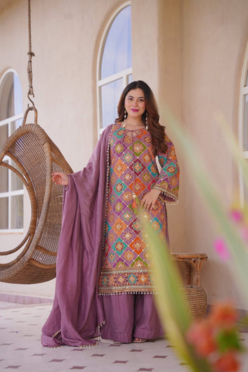 Tiraya Heavy Embroidered Kurta Set
